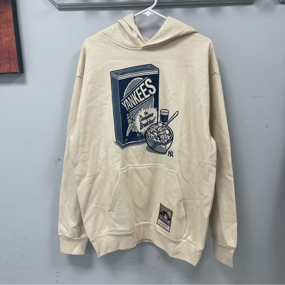 Mitchell & Ness New York Yankees Cooperstown Collection Hoodie - Large - NWT - Picture 1 of 3
